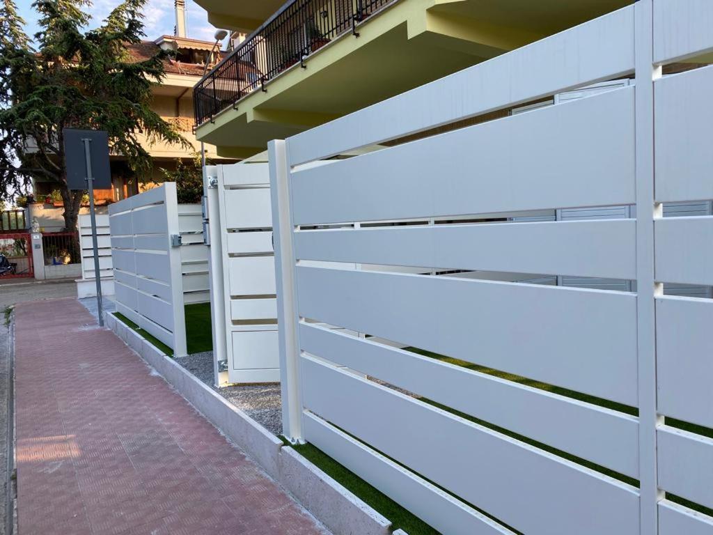 Villa Novella Del Mar Prima Fila Dal Mare Grottammare Exterior foto